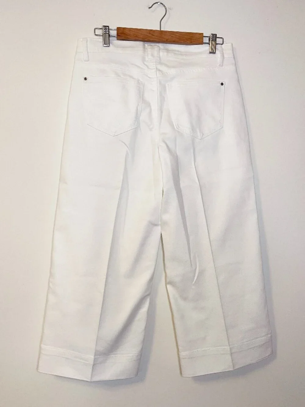 Curve Appeal White High Rise Wide Leg Crop Jeans Women's Size 10/30 Stretch